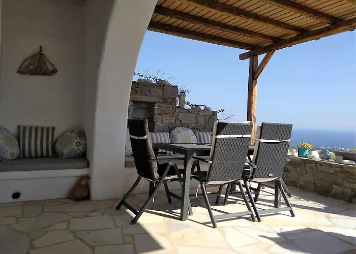 Art House In Aspro Chorio, 2-4 Guests *