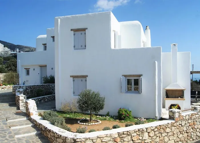 Art House In Aspro Chorio, 2-4 Guests